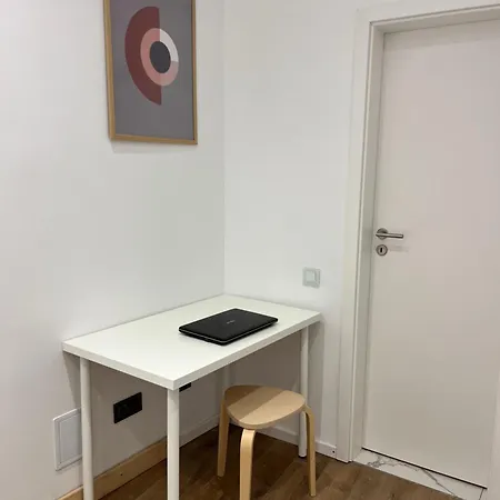 Lejlighed Ultra-central Cozy Studio, Steps From Everything
