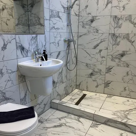 Ultra-central Cozy Studio, Steps From Everything شقة كلوج-نابوكا